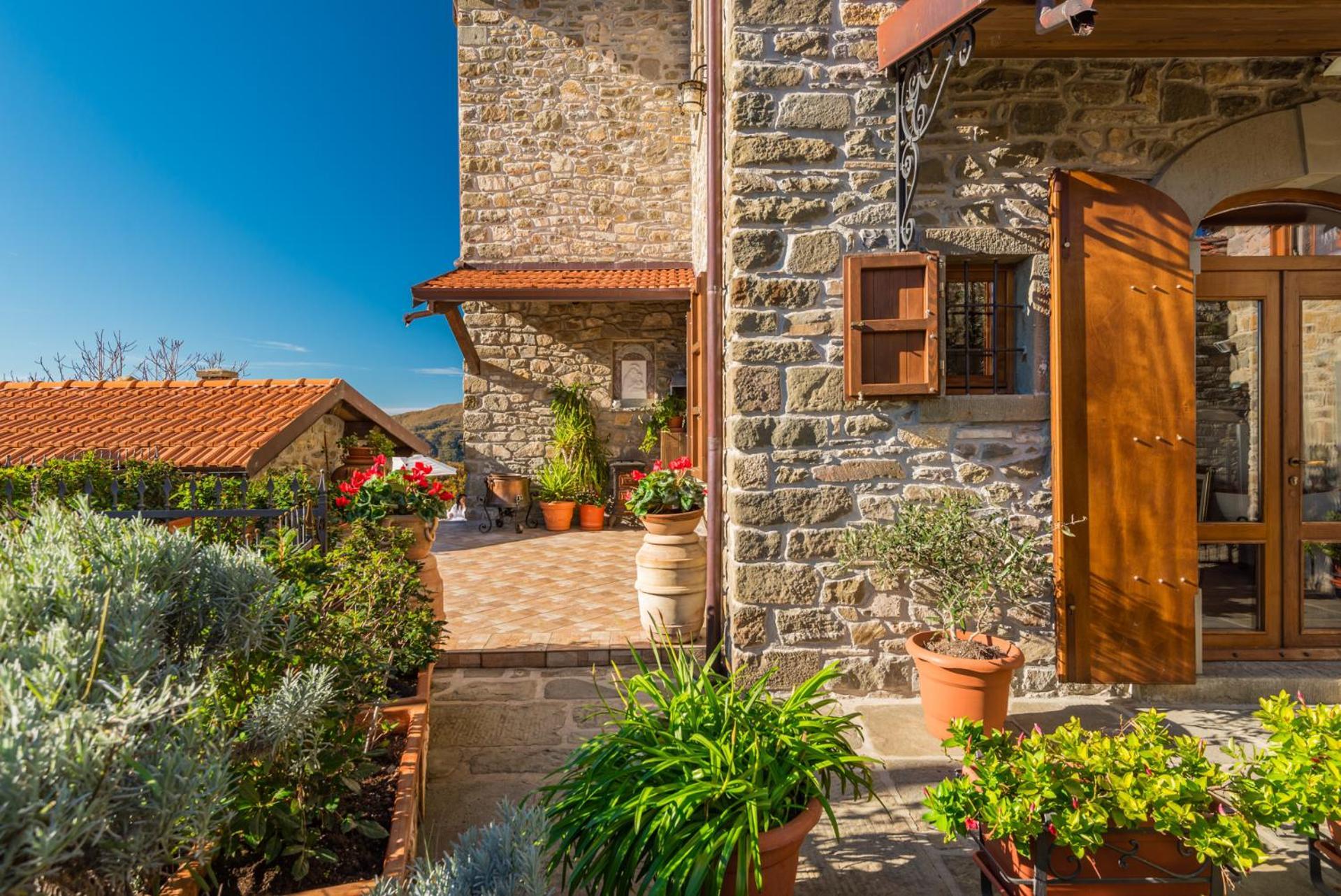 Vivi Luxury Country House Comano  Eksteriør billede