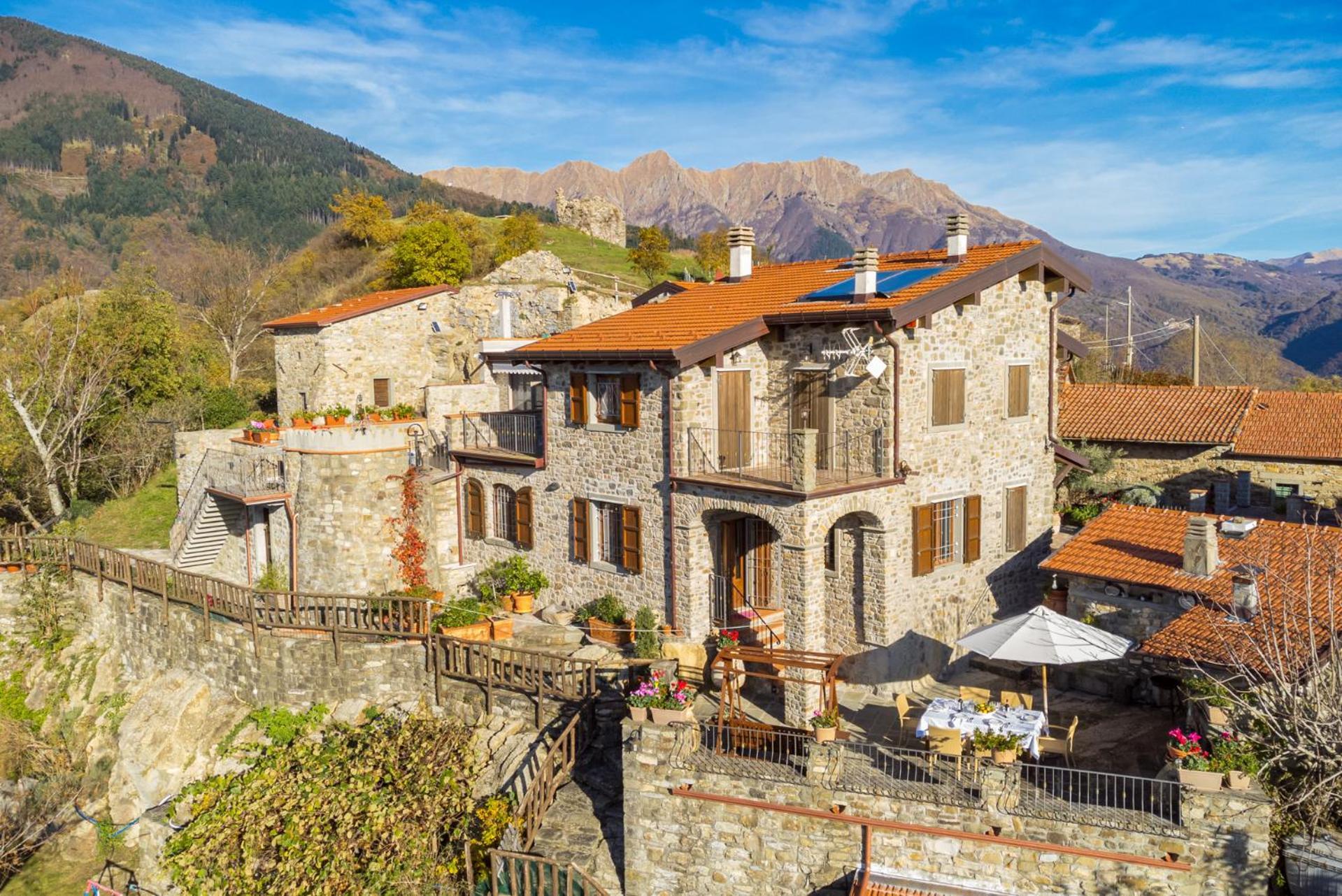 Vivi Luxury Country House Comano  Eksteriør billede